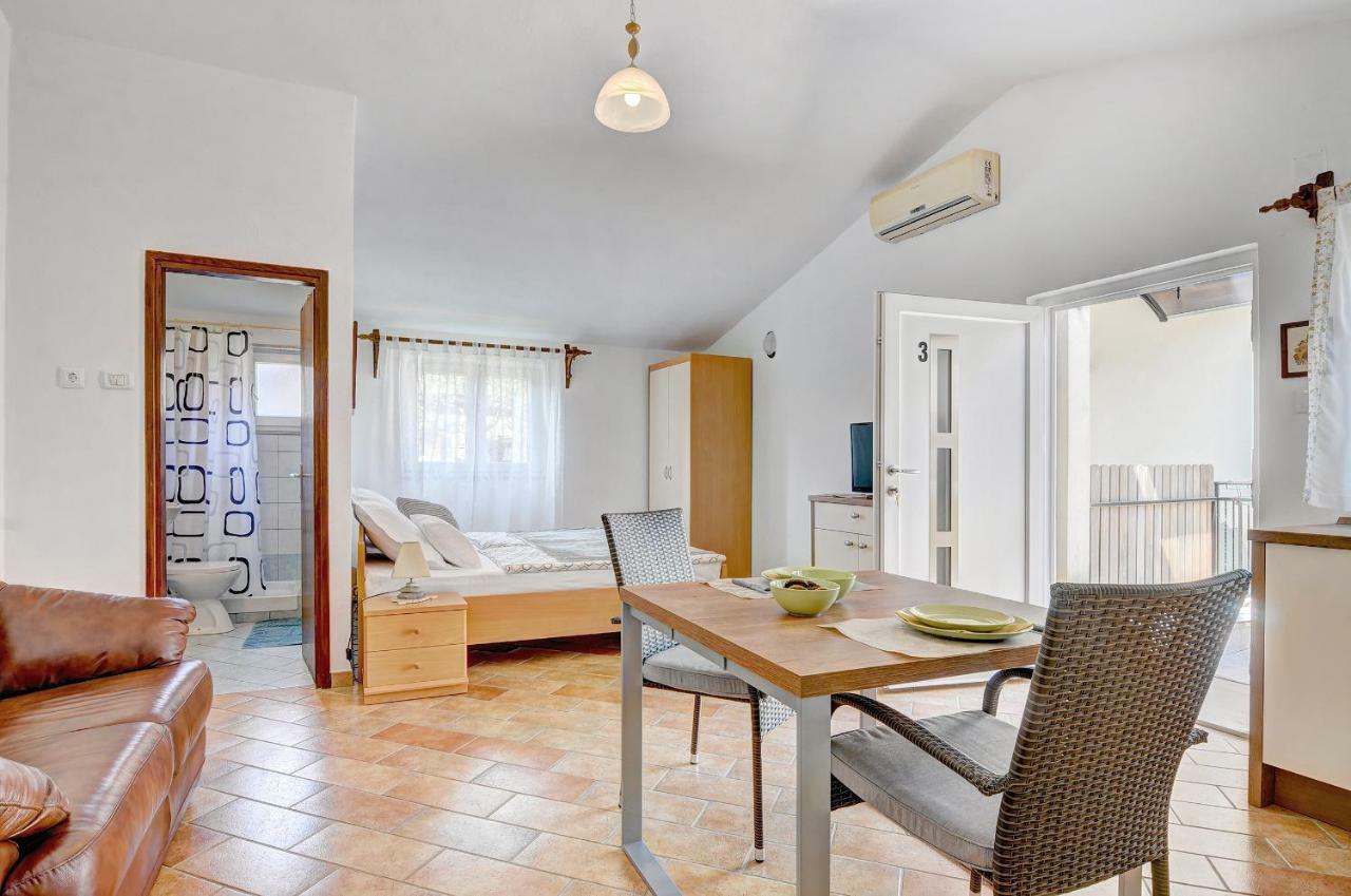 Adriatic Apartments Nada Fažana Zewnętrze zdjęcie